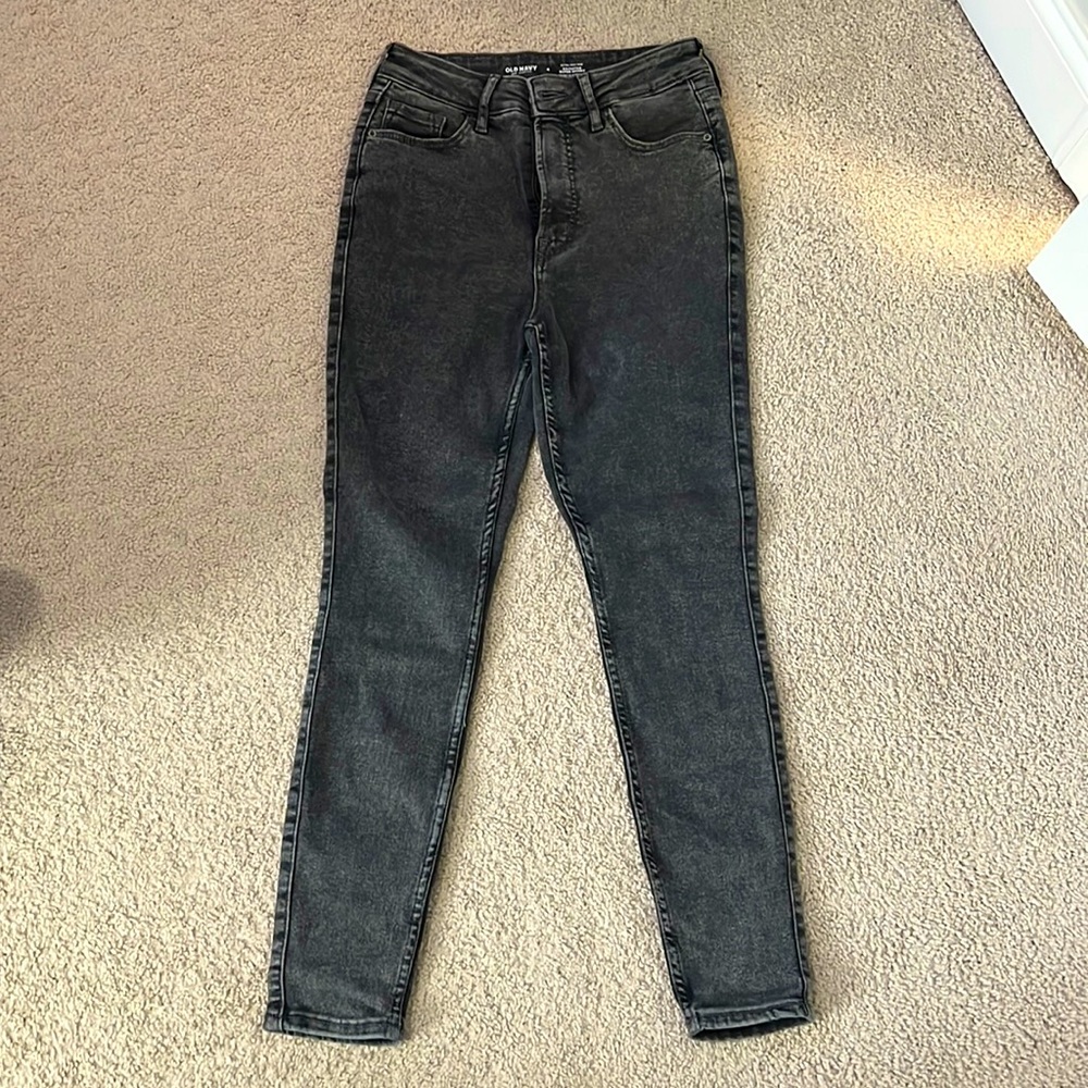 Black skinny jeans